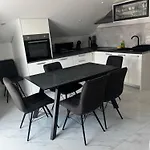 Mira Vinisce